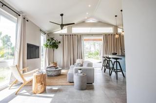 Nearly Oceanfront Blue 3 Bedroom Spacious Villa - 0