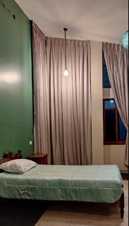 Guest house. Shared room in panoramic apartment. Private bathroom. Kitchen and washmachine - 4