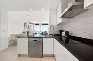 Apartamento Dos Amigos, Sea Senses , sea view and 3 swimming pools, one heated , parking space - Punta Prima - 2