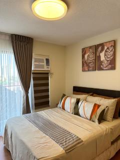 Resort-inspired Condo with Queen-size bed & 50-inch Smart TV - Cebu - 0