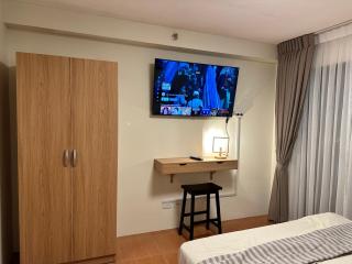 Resort-inspired Condo with Queen-size bed & 50-inch Smart TV - Cebu - 3