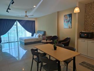 Marina Island Lumut HomeHotel - Lumut - 1