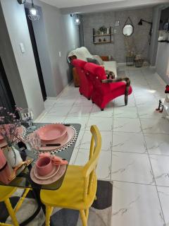 SUA CASA EM GARANHUNS - 04 quartos - 2