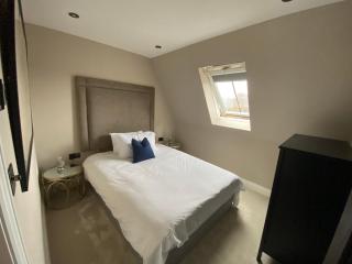 Beautiful Penthouse in centre of Winchester - 2