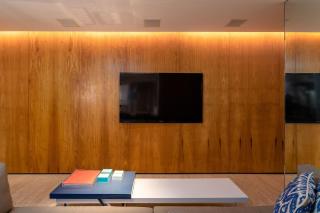 (304) Vista Lateral, Edifício Frente à Praia - 5