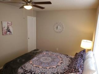 Walnut Creek 2BR 2BA FencedYard Pet Stays for Free - 7