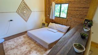 Tropical Haven with Dedicated Office Space in Siargao - 5