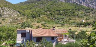Apartments with parking space Komiza, Vis - 22657 - Komiža - 0