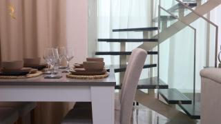 Chalet 2BR Duplex Apartment in Masdar city - Abu Dhabi - 1