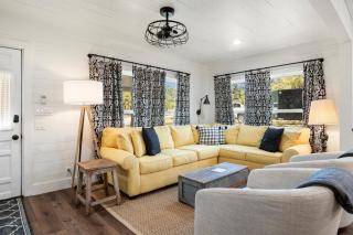 Hill Country Mirage - Bandera - 3
