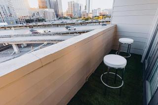 Modern 2BR Luxury, Living space - Dallas - 8