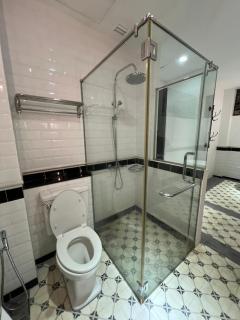 THE GARDEN SUITE - 1