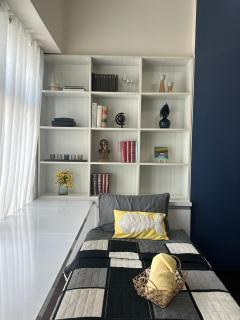 Single Bedroom with private toilet and bath - Manila - 0