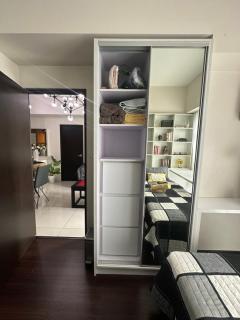 Single Bedroom with private toilet and bath - Manila - 7