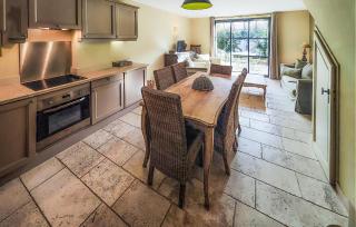 Lovely Home In St,laurent-De-La-Cabr, - Saint-Laurent-de-la-Cabrerisse - 5