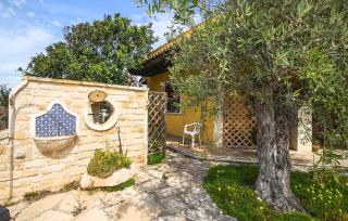 Awesome Home In Marina Di Marza - Santa Maria del Focallo - 1
