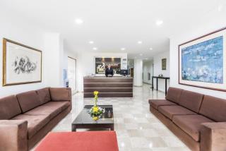 Travelers Fontana Plaza - 3