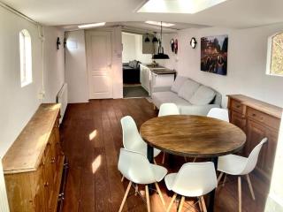 Prague on Boat, Privat Pier, Free Parking - Praga - 3