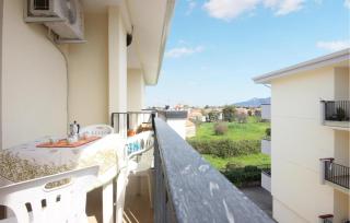 Lovely Apartment In Parco Dei Tigli - 8