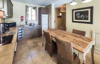 Stunning Home In Saint-Laurent-De-La-Ca - 3