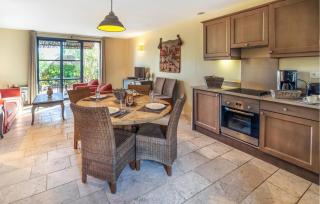 Gorgeous Home In Saint-Laurent-De-La-Cabrerisse - 9