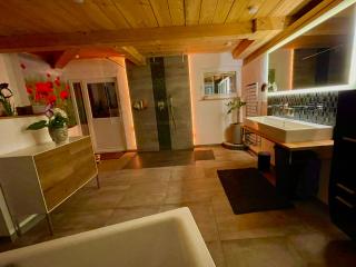 Ferienwohnung mit Luxusbad, Terrasse Ostseenähe - Gremersdorf - 1