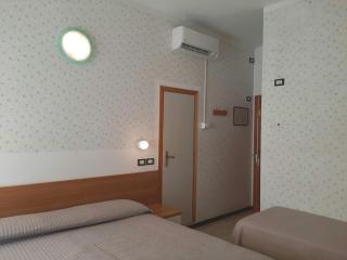 Pensione TOSCA B&B Cattolica - 6