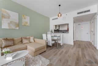Comfortable 1BR Apartment in Marina Tower, Dubai Marina by Deluxe Holiday Homes - 1