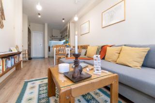 Chic Urban Getaway in City Center by Flat Mаnager - 5