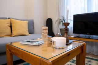 Chic Urban Getaway in City Center by Flat Mаnager - 1