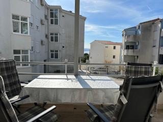 Two Bedroom Apartment with free Parking - Baška Voda - 5