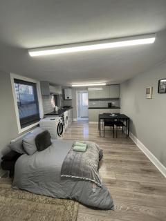 Cozy two bed in Brixton next to station - London - 3