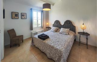 Cozy Home In Saint-Laurent-De-La-Ca With Wifi - 4