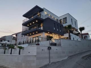 Luxury Villa Adriatica-*Heated Pool-Sauna-Jacuzzi* - Trogir - 0