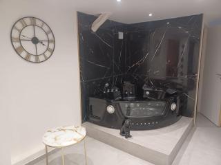 Appartement Jacuzzi /billard - Voiron - 7