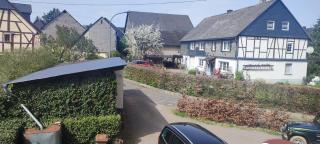 Landhof Lieg - Tierische Auszeit in unseren gemütlichen Ferienwohnungen - Lieg - 3