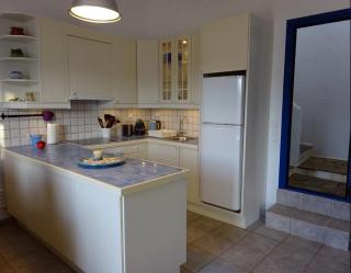 Kolibithra Beach House - 8