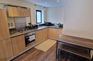Two Bedroom Flat B1 Birmingham ( Parking ) - Birmingham - 2