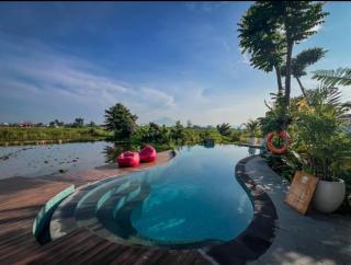 Odessa Village by GenuineHost - 9