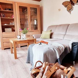 Ruhig gelegener Ferienbungalow mit Terrasse und Garten am Waldrand - Bad Elster - 5