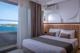 Mistral Bay Hotel - 3