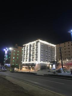 فندق وشقق ليالي الاحلام للشقق المخدومه - Baljurashi - 7