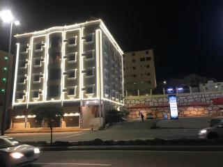 فندق وشقق ليالي الاحلام للشقق المخدومه - Baljurashi - 1