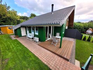 Ferienhaus Luna mit Saunahaus, Kaminofen, Klimaanlage, schöner Blick im Ferienpark Extertal - Extertal - 9
