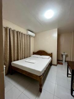 J & A Traveller's Inn - Anda - 5