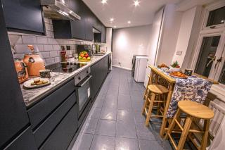 Central 3 - Bedroom Townhouse in Brighton with Parking - Brighton & Hove - 6