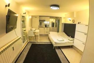 Studio with Courtyard Just Steps Away Vitosha Str - Sofia - 0