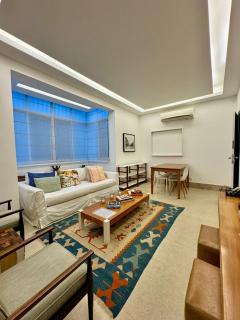 Moderno Apto - Alto Padrão - Leblon-RJ - 2