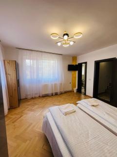 Random House - Brasov - 6