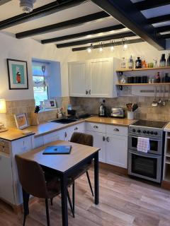 The Rockpool Holiday Cottage - Whitby - 2